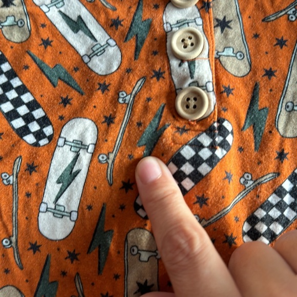 Blake and Rae shortie size 6-12 - Picture 2 of 2